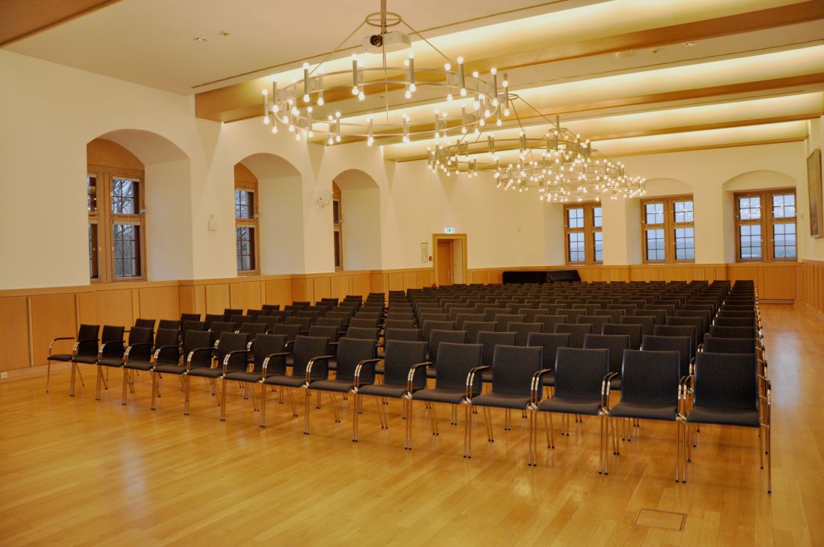 Reihenbestuhlung Burgsaal
